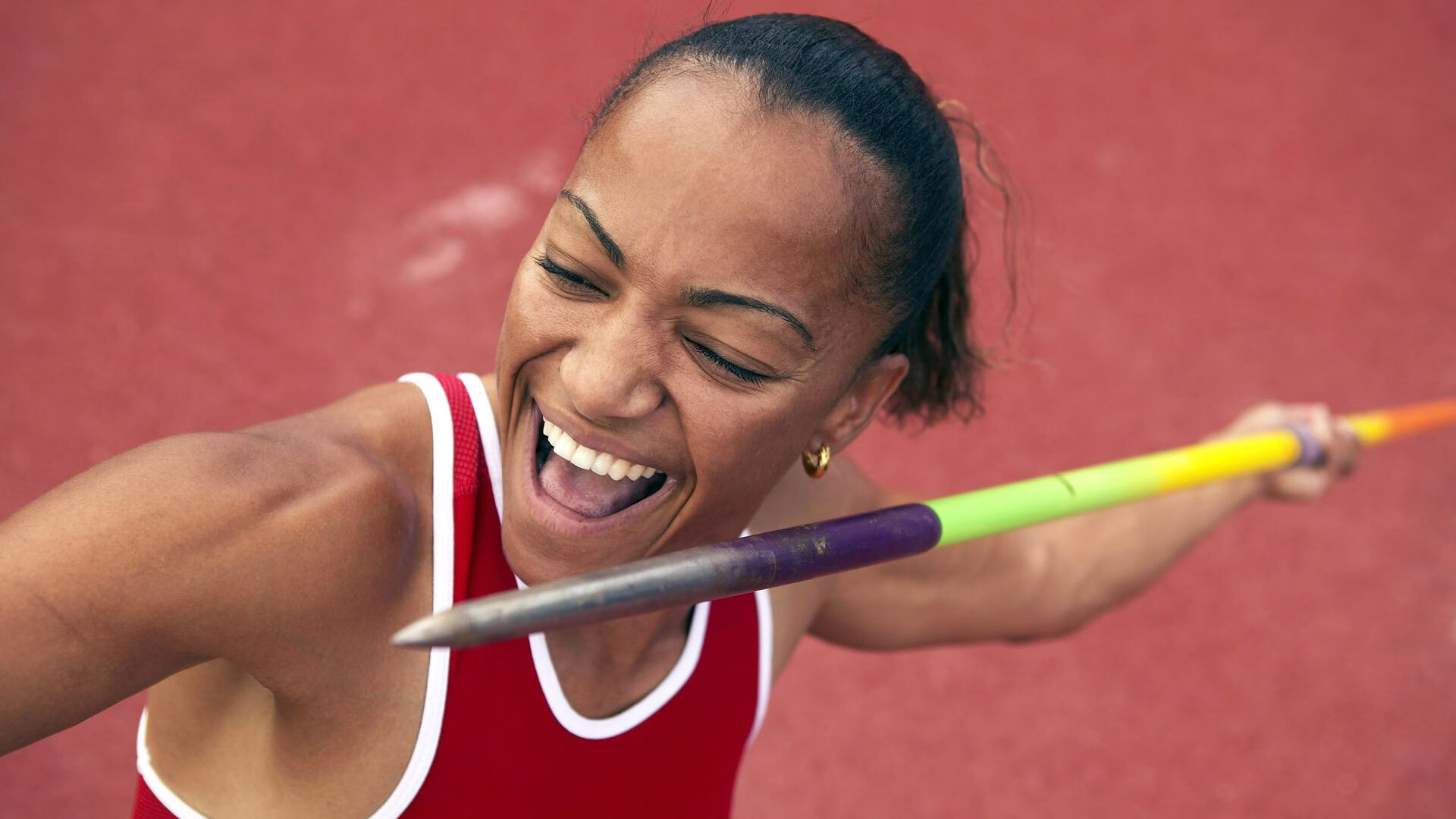 曼联收割希腊，奥利维耶在奥运周期关键战接管比赛，一场跨越足球与篮球的胜利隐喻